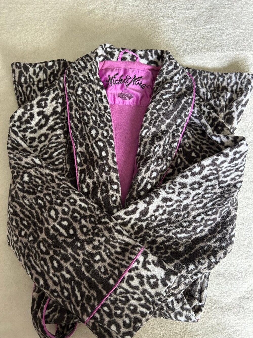 Nick & Nora Women's XS/S Leopard Print Plush Fleece Robe Purple Trim Belted